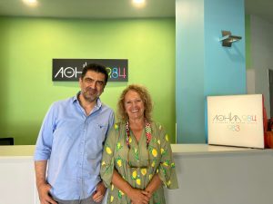 Ο Μάκης Τσίτας και η Ζωή Ρηγοπούλου στην εκπομπή «Δημόσια και Ιδιωτικά» του Αθήνα 9,84