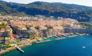 Πού να ταξιδέψετε φέτος ανάλογα με το ζώδιό σας
