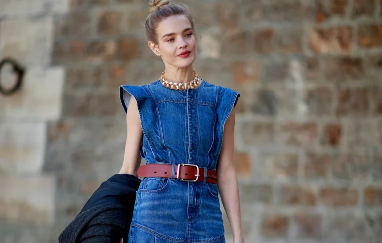 Αυτό είναι το πιο κομψό denim φόρεμα του φθινοπώρου – Είναι από 100% βαμβάκι και κοστίζει 59,99 ευρώ