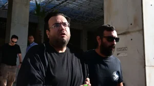 Απάτη ΕΦΚΑ: Πυρ ομαδόν από τους «λογιστές» κατά Φίλιππου Καμπούρη